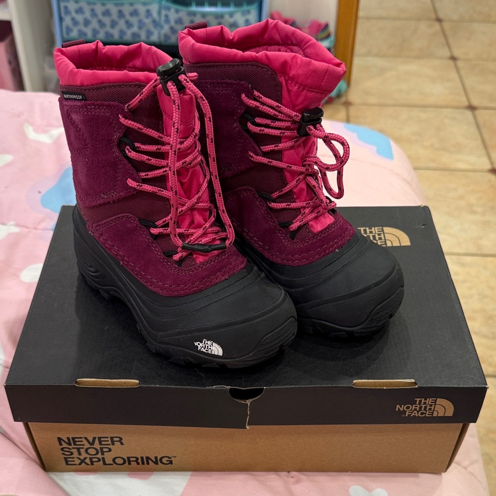 The North Face Fuchsia and Black Snow Boots